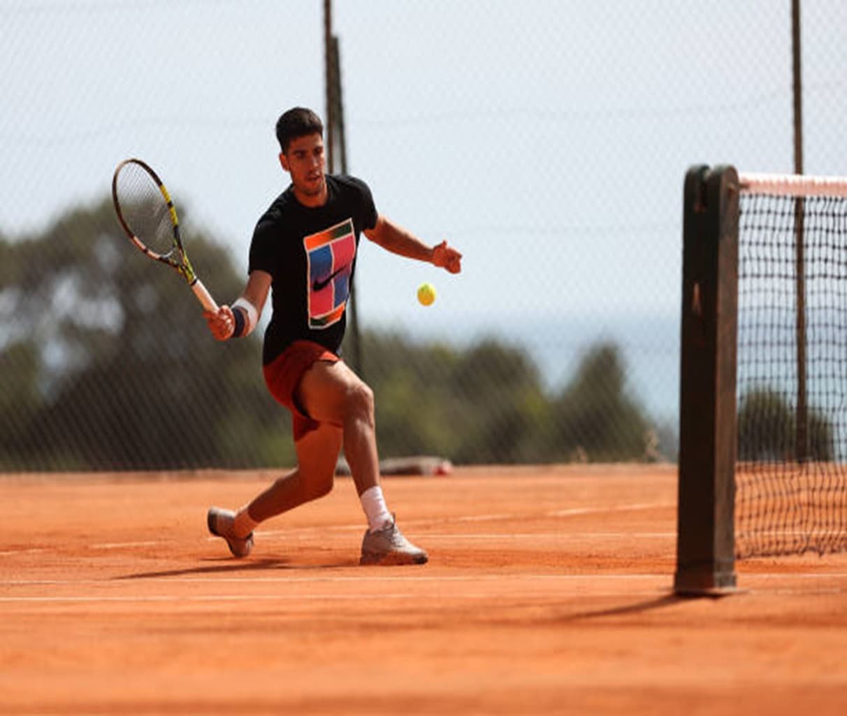 The two-time champion gives up his crown: Carlos Alcaraz falls against Andrey Rublev and is eliminated from the Madrid Masters 1000