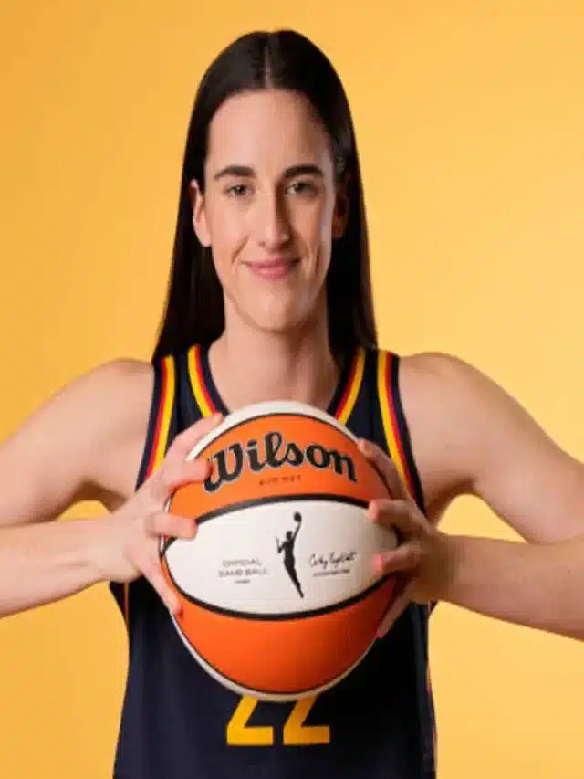 Caitlin Clark Becomes the WNBA Rookie of the Year