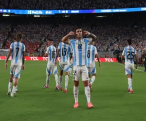 Argentina Beat Chile Without