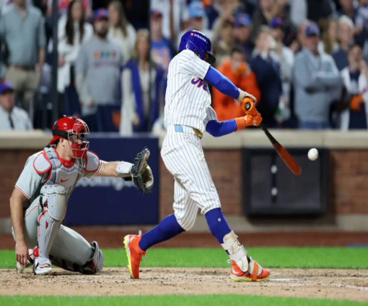 Francisco Lindor hits grand slam home run against Philadelphia Phillies